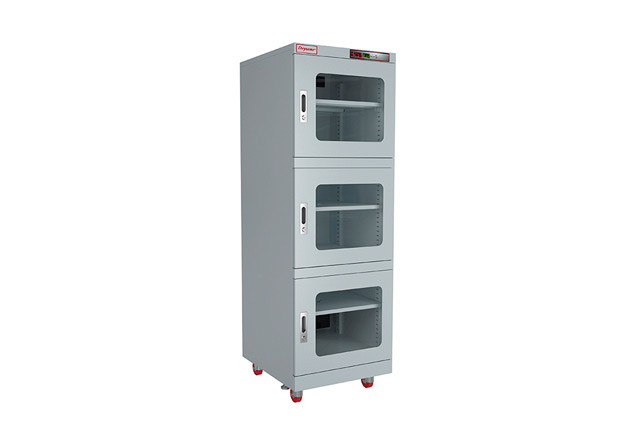 C15U-600 Dry Cabinet